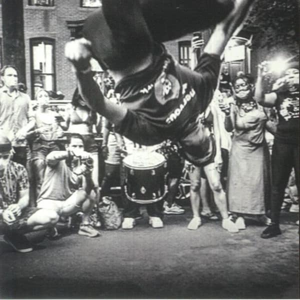 Domo Domo - Happening In The Streets (Tribute To Voltage Brothers)